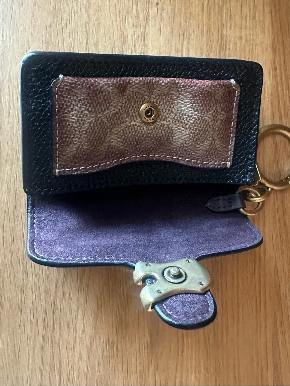 Coach Black Pebbled Leather Wallet with Brown Signature Panel and Gold 'C' Clasp